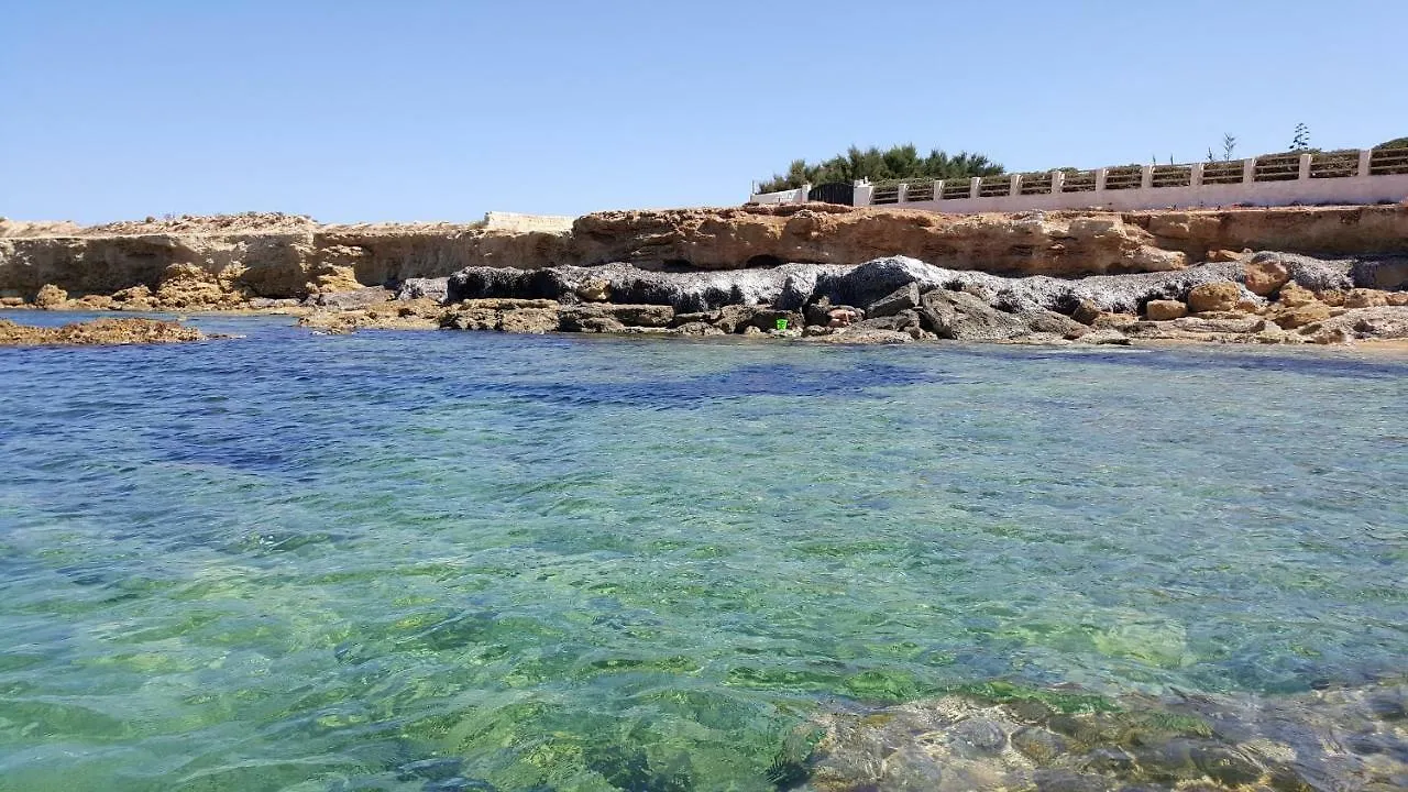 ペトロジーノ A Due Passi Dal Mareヴィラ 0*,  イタリア